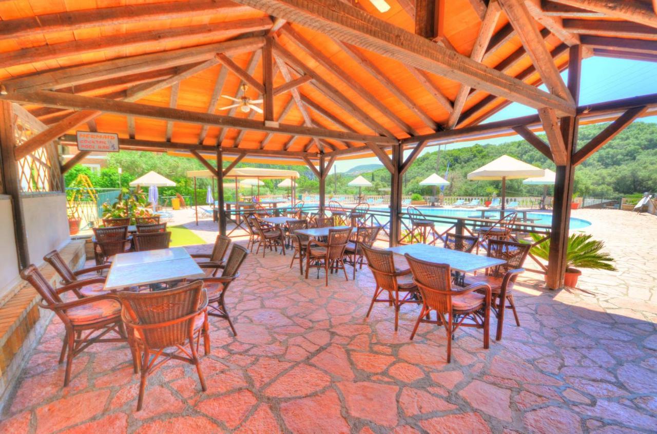 Mermaid Pool And Bar Ξενοδοχείο με διαμερίσματα Παλαιοκαστρίτσα